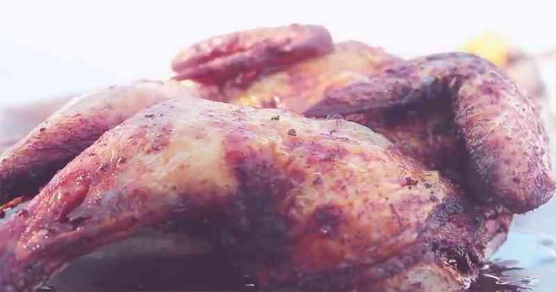 คนชอบเมนูไก่ห้ามพลาด !! กับ "การทอดไก่ฉบับอินเดีย" ที่บอกได้คำเดียวว่าเข้มข้นถึงเนื้อจริงๆ !! (ชมคลิป)